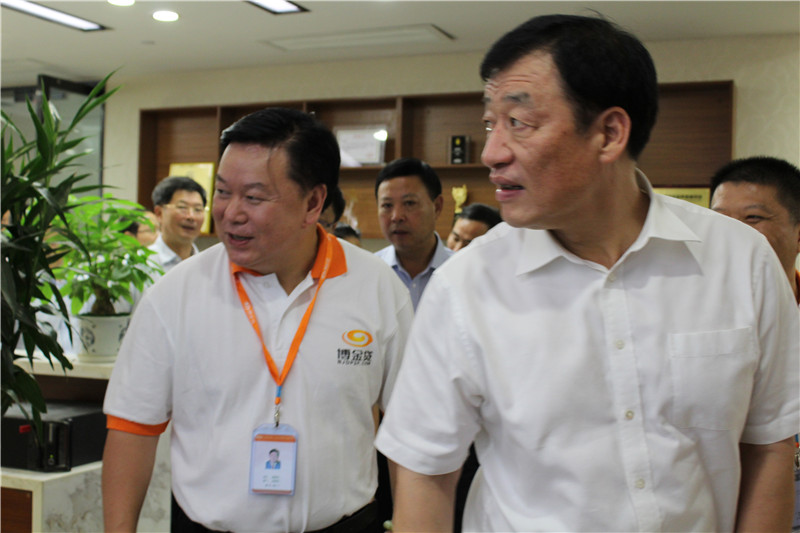 2刘奇省长一行莅临博金贷视察并指导工作.jpg