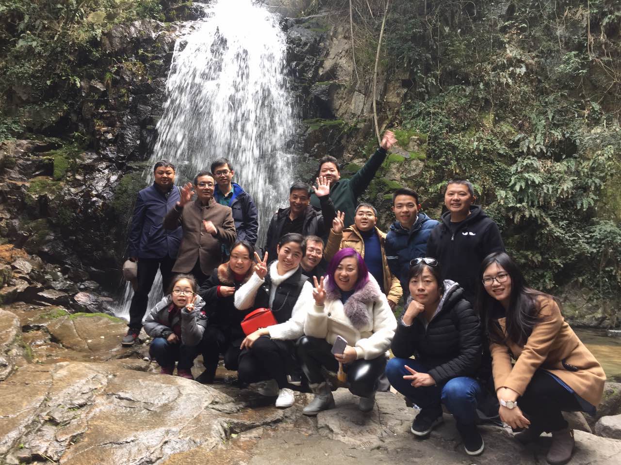 1487064857508084282.jpg 12-神龙潭合影.jpg