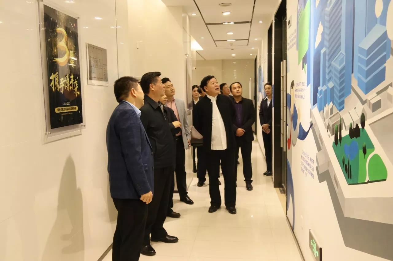 1512011144954064353.jpg 3.jpg